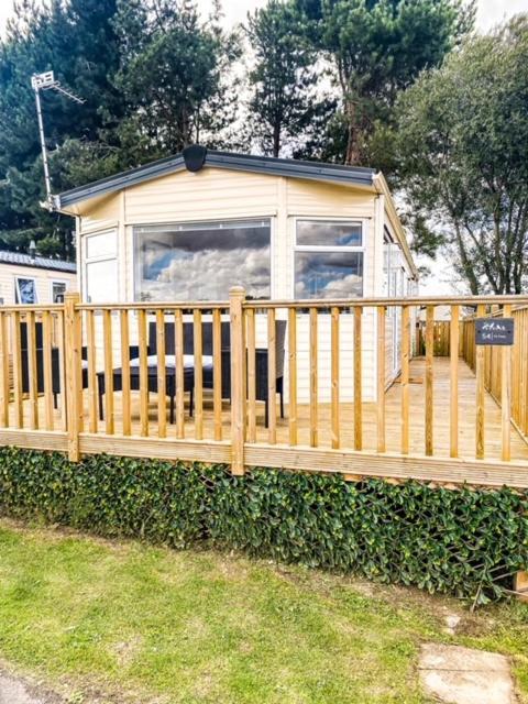 The Hygge Retreat At 7 Lakes Country Park, Lincolnshire Villa Crowle  Exteriör bild
