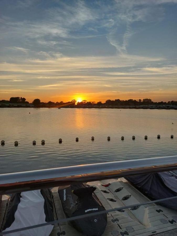 The Hygge Retreat At 7 Lakes Country Park, Lincolnshire Villa Crowle  Exteriör bild